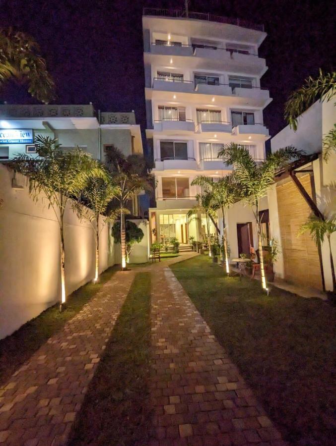 Hotel Marine At Negombo Beach Экстерьер фото